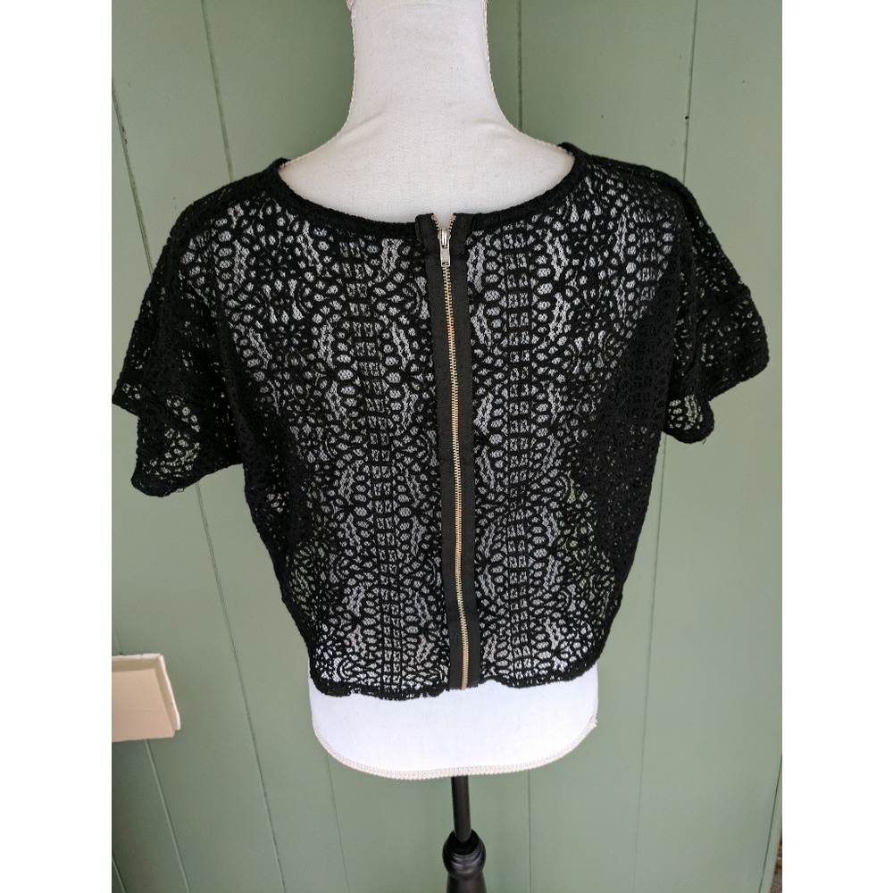 ❗ Last Chance ❗ Blanc Noir Lace / Crochet Crop Top - Picture 3 of 4